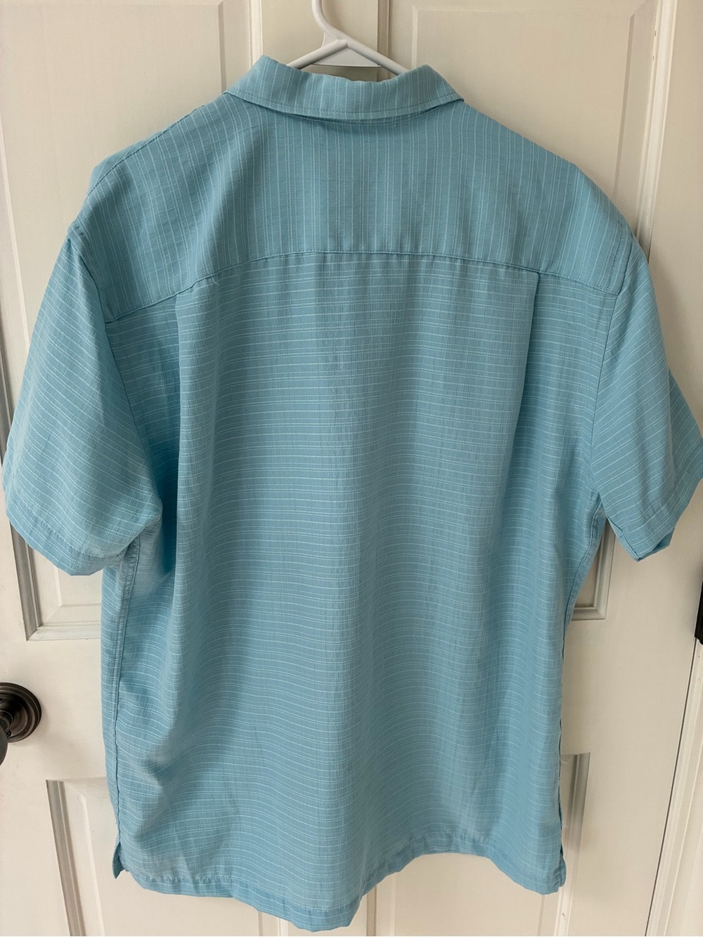 Two Van Heusen Men’s Short Sleeve Shirt - Aqua And Grey - Picture 3 of 10